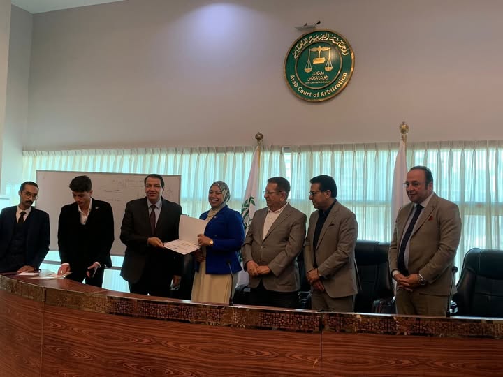 الاتحاد المصري للكيانات الشبابية يختتم دورة التحكيم وفض المنازعات بالتعاون مع المحكمة العربية