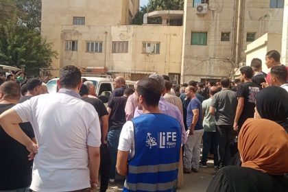 متطوعو صناع الحياة عضو التحالف الوطني يساندون المصابين بحادث المحلة بجهود إنسانية عاجلة