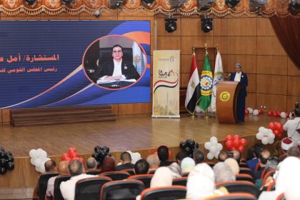 "المستشارة أمل عمار تشهد احتفالية المجلس القومي للمرأة تحت شعار "معًا بالوعي نحميها" بالدقهلية"