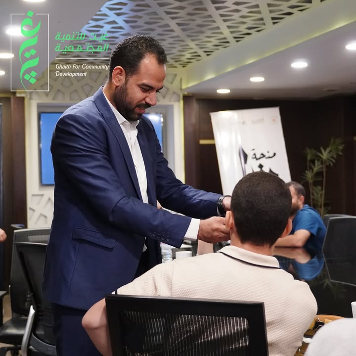"مؤسسة غيث تحتفل باليوم العالمي للغة الإشارة بتدريب ملهم بقيادة إسلام البغدادي"