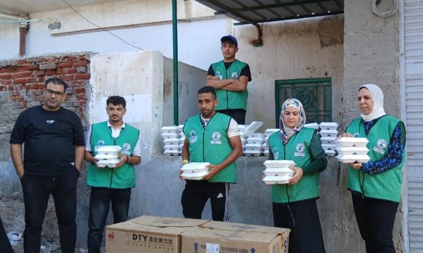"مؤسسة نبيل الكاتب عضو التحالف الوطني توزع 2500 وجبة للأسر الأكثر استحقاقًا بالبحيرة"