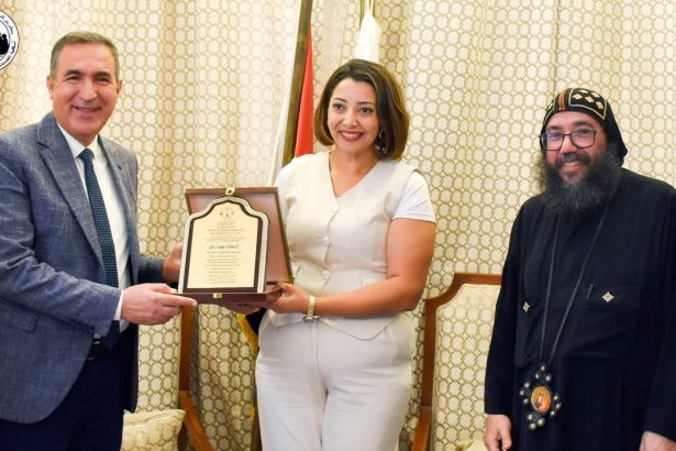 "الهيئة البيطرية تكرّم أسقفية الخدمات و"حياة كريمة" لدورهما في حماية الثروة الحيوانية ودعم الريف"