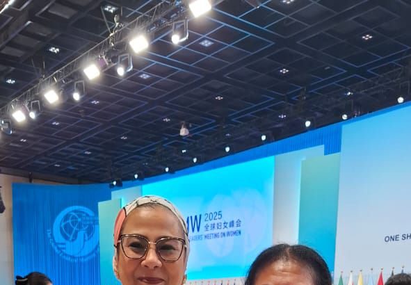 رئيسة المجلس القومي للمرأة تبحث تعزيز التعاون مع وزيرة المساواة بموريشيوس في قمة الصين