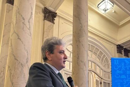 "المنظمة العربية لحقوق الإنسان تؤكد على مواءمة التشريعات الوطنية مع المعايير الدولية"