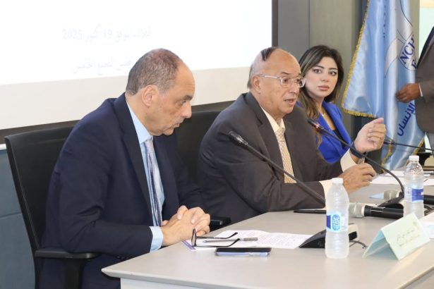 "المجلس القومي لحقوق الإنسان يناقش دور الحقوق والاختصاصات مع طلاب جامعة المستقبل"